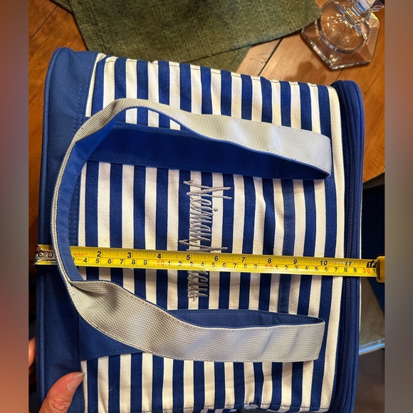 NWT Beautiful Neiman Marcus Cooler Tote Bag in Blue and White Stripes - Picture 6 of 9